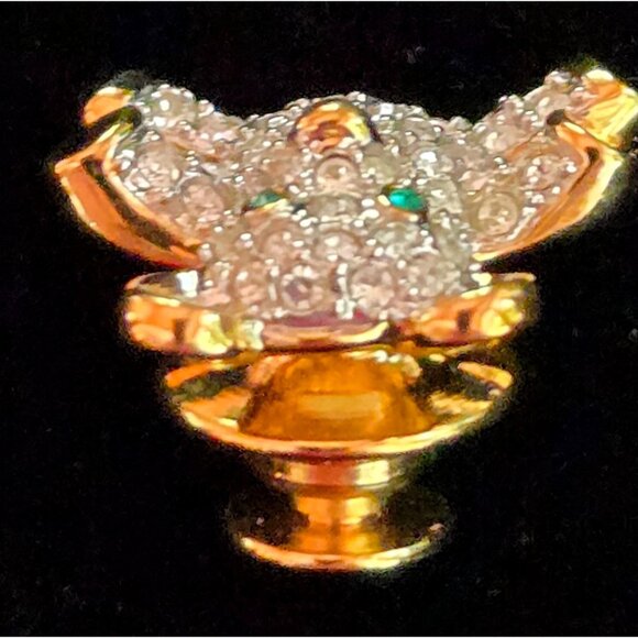 Swarovski Gold-Tone Crystal Teddy Bear Lapel Pin With Green Gem Eyes - Picture 5 of 7